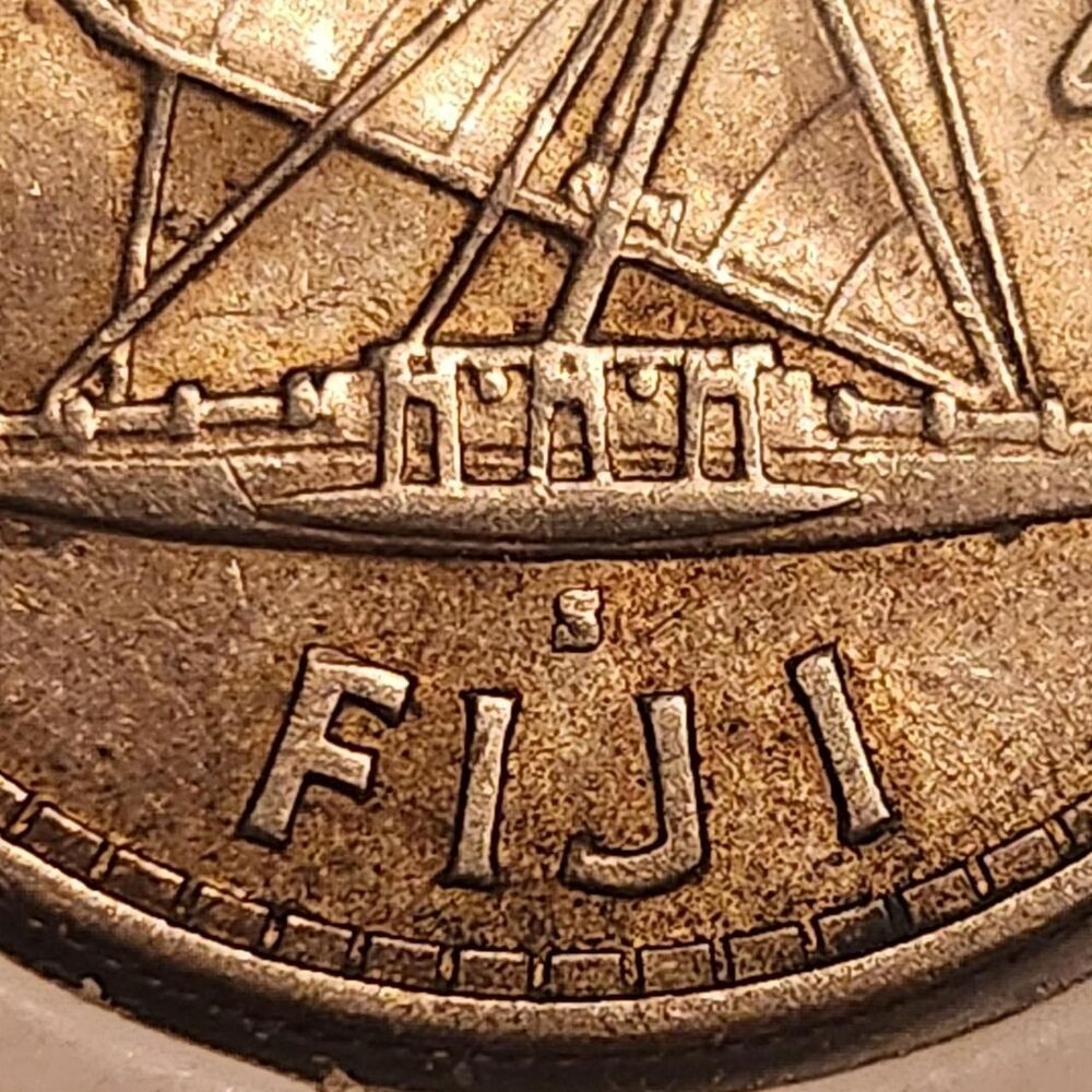 1942 Fiji Silver Shilling